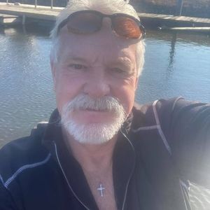 Meet your Posher, Larry